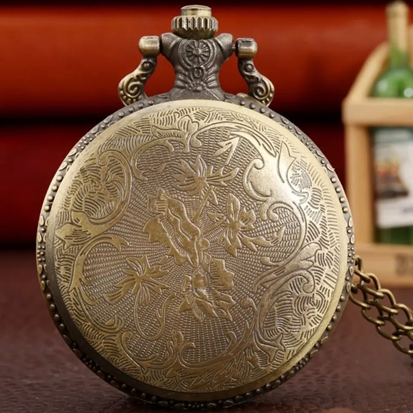 Vintage Train Design Picket Watch  Gold and Black. Perfect Gift for Travelers - Picture 4 of 5